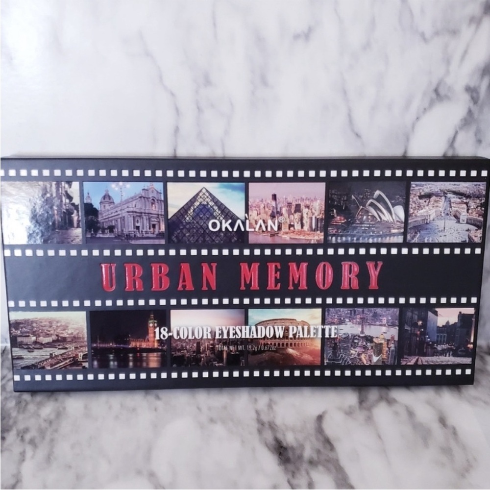 Chic Dark Color Eyeshadow Palette 18
Color Urban Memory with Mirror - Picture 2 of 7